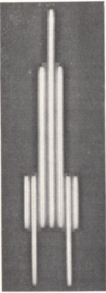 96. Дэн Флейвин. Памятник В. Татлину. 1964—1969 96. Дэн Флейвин. Памятник В. Татлину. 1964—1969