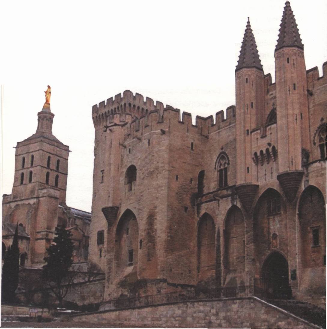 Папский дворец в Авиньоне Папский дворец в Авиньоне