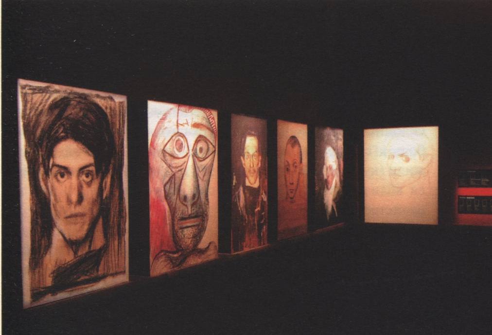 В залах Музея Грене В залах Музея Грене