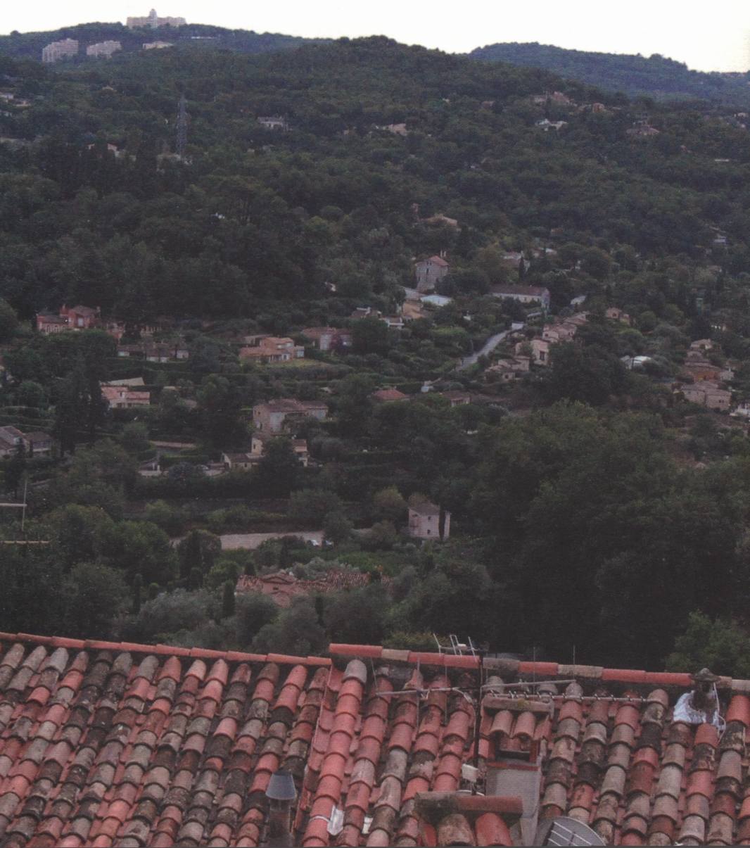 На этом холме мэтр провел последние годы жизни На этом холме мэтр провел последние годы жизни