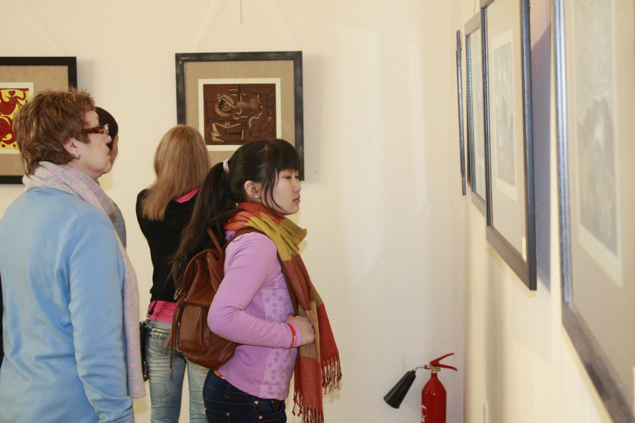 Выставка «От Шемякина до Пикассо» откроется в Улан-Удэ Выставка «От Шемякина до Пикассо» откроется в Улан-Удэ