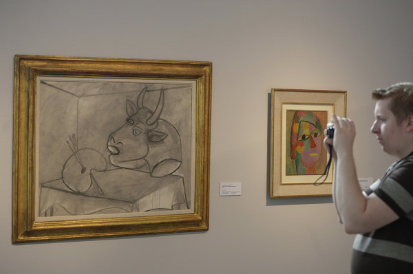 Аукционный дом Sotheby's привезет в Москву топ-лоты предстоящих аукционов Аукционный дом Sotheby's привезет в Москву топ-лоты предстоящих аукционов