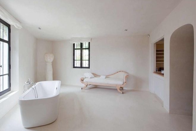 Продается последнее пристанище Пикассо Продается последнее пристанище Пикассо