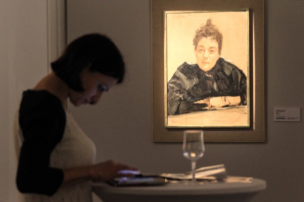 Sotheby's открыл двухдневную предаукционную выставку в РАХе Sotheby's открыл двухдневную предаукционную выставку в РАХе