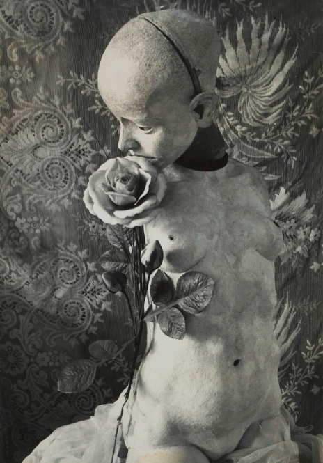 В Париже открывается выставка «Сюрреализм и объект» В Париже открывается выставка «Сюрреализм и объект»