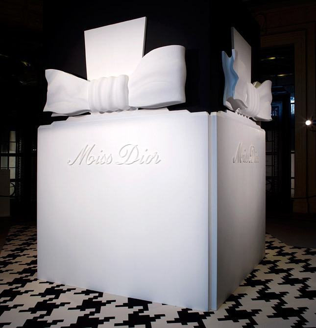 Miss Dior: На грани красоты и искусства Miss Dior: На грани красоты и искусства