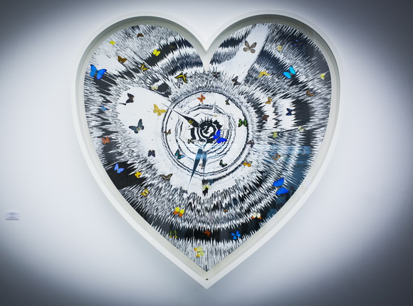 В МАММ выставили Пикассо, Бэнкси и Джакометти из коллекции Дэмиена Херста В МАММ выставили Пикассо, Бэнкси и Джакометти из коллекции Дэмиена Херста