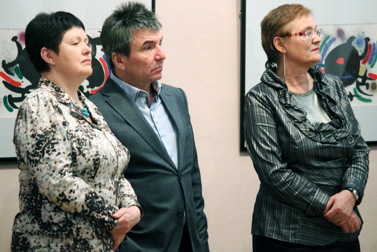 В Кургане продлена выставка «Великие классики ХХ века: Пабло Пикассо, Жоан Миро, Василий Кандинский» В Кургане продлена выставка «Великие классики ХХ века: Пабло Пикассо, Жоан Миро, Василий Кандинский»