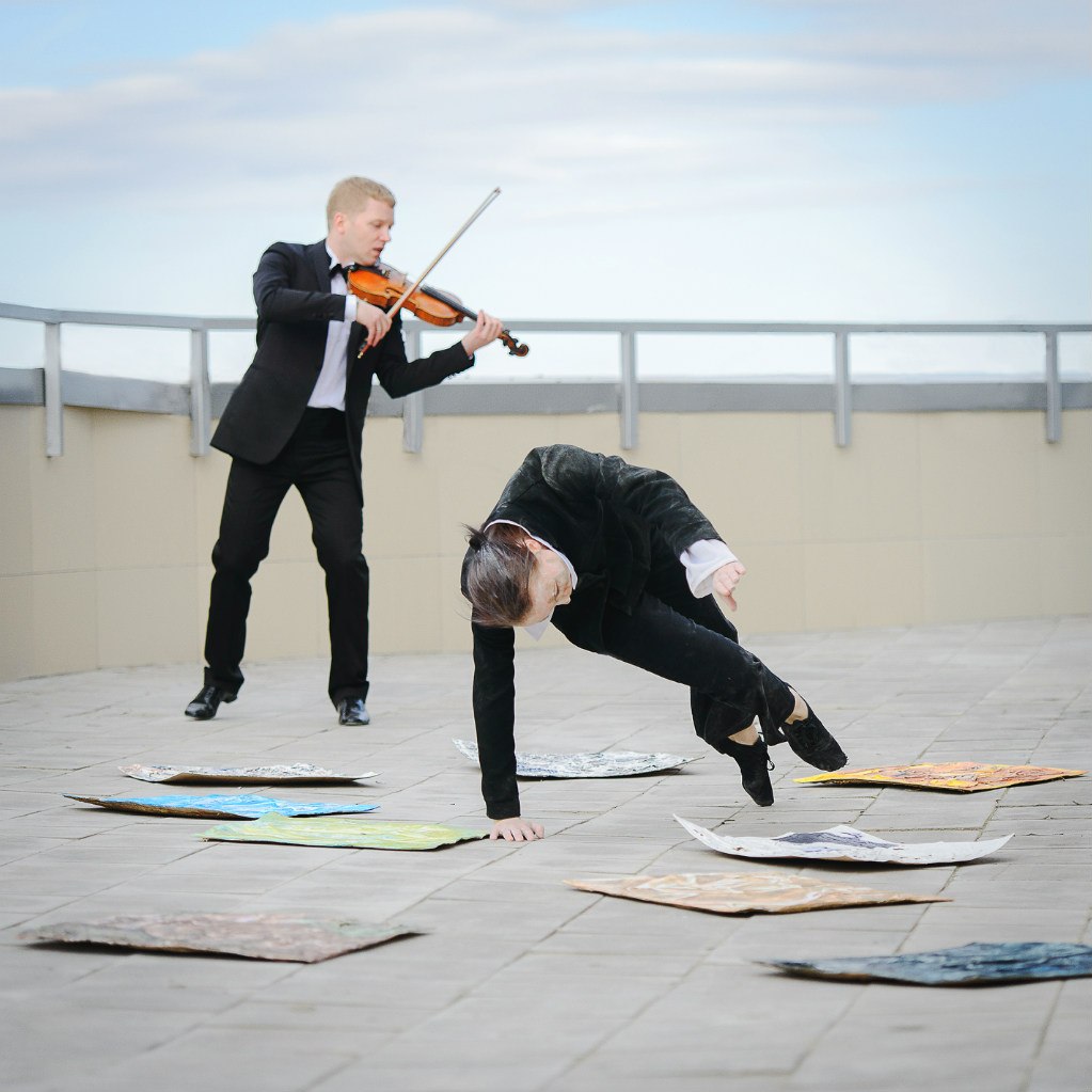 Авангардная постановка «Прогулка с Эйфелевой башней» для жителей Нижнего Новгорода Авангардная постановка «Прогулка с Эйфелевой башней» для жителей Нижнего Новгорода