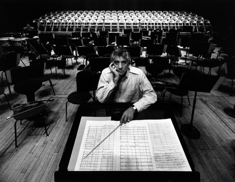 В Москве открылась выставка портретов американского фотографа Арнольда Ньюмана В Москве открылась выставка портретов американского фотографа Арнольда Ньюмана