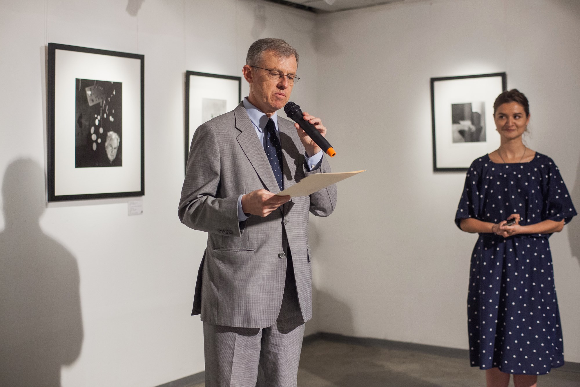 В Москве открылась выставка портретов американского фотографа Арнольда Ньюмана В Москве открылась выставка портретов американского фотографа Арнольда Ньюмана