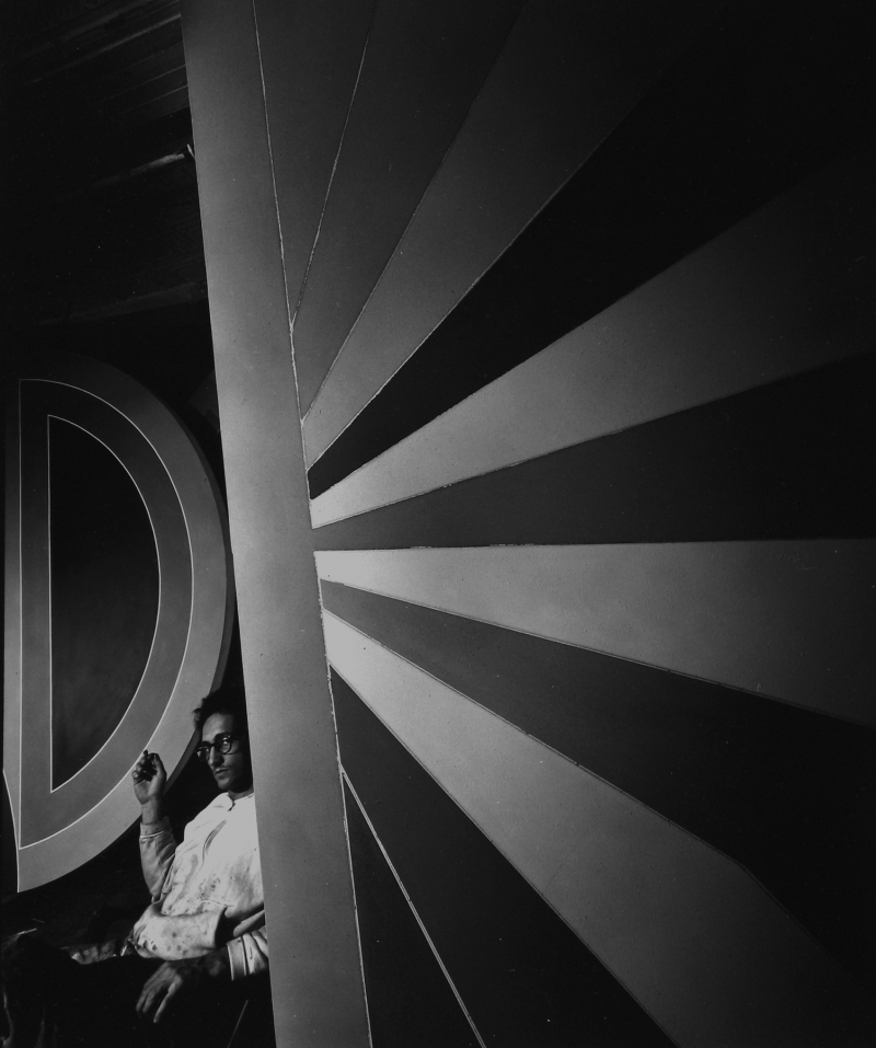 В Центре фотографии им. братьев Люмьер прочтут лекцию «Арнольд Ньюман. Портрет в среде» В Центре фотографии им. братьев Люмьер прочтут лекцию «Арнольд Ньюман. Портрет в среде»