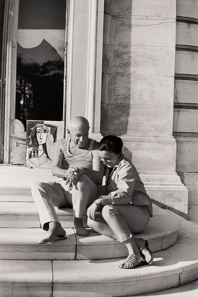 В Нью-Йорке открылась выставка «Пикассо и Жаклин: Эволюция стиля» В Нью-Йорке открылась выставка «Пикассо и Жаклин: Эволюция стиля»