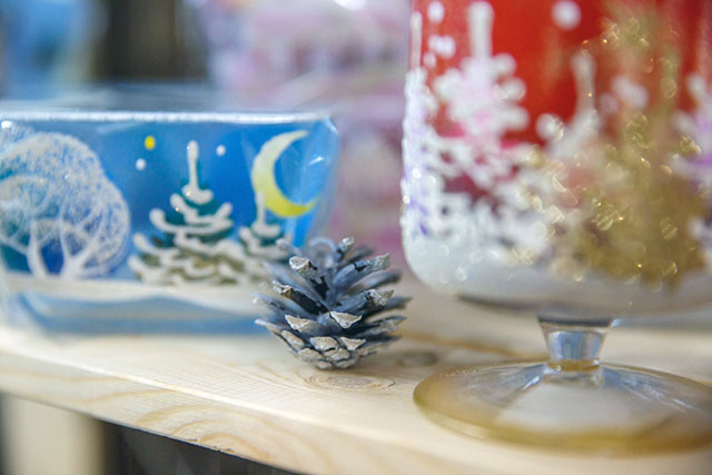 История новогодних украшений на выставке в Минске История новогодних украшений на выставке в Минске