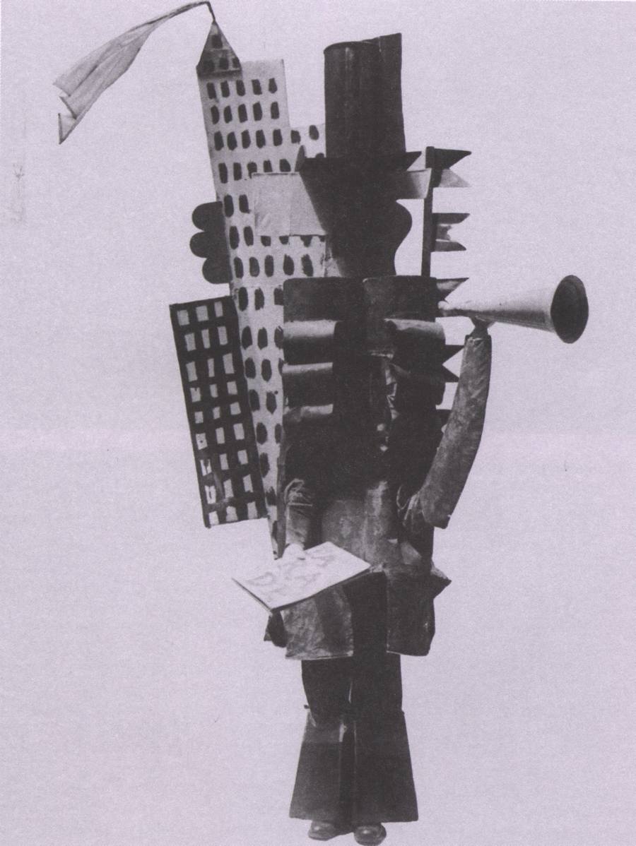 3. Американский менеджер в балете «Парад». 1917. Фотография 3. Американский менеджер в балете «Парад». 1917. Фотография